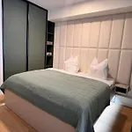 Vapartment Nova Vajnorska , Private Parking Апартаменты *