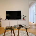 Vapartment Nova Vajnorska , Private Parking Апартаменты Братислава