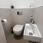 Vapartment Nova Vajnorska , Private Parking شقة