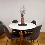 Апартаменты Vapartment Nova Vajnorska , Private Parking Братислава