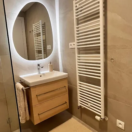 Vapartment Nova Vajnorska , Private Parking דירה *
