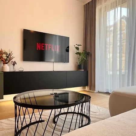 Vapartment Nova Vajnorska , Private Parking アパート *