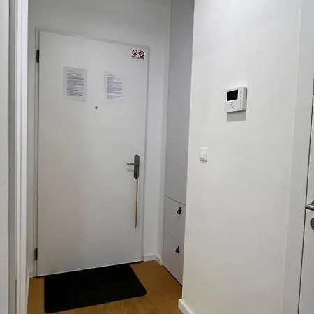 Apartment Vapartment Nova Vajnorska , Private Parking Bratislava