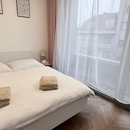 アパート Vapartment Nova Vajnorska , Private Parking